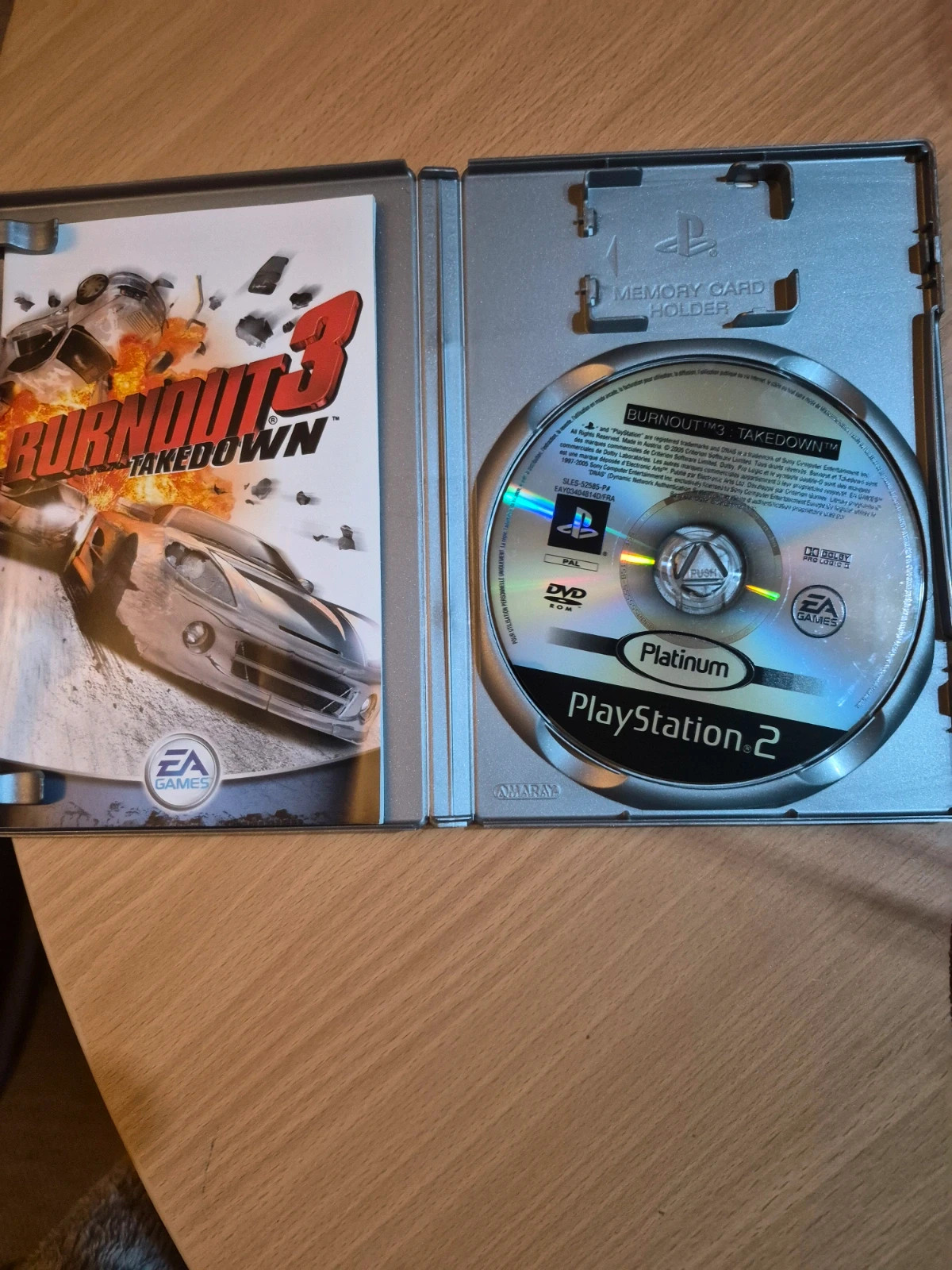 Jeu Burnout 3 Takedown pour PS2 complet 4