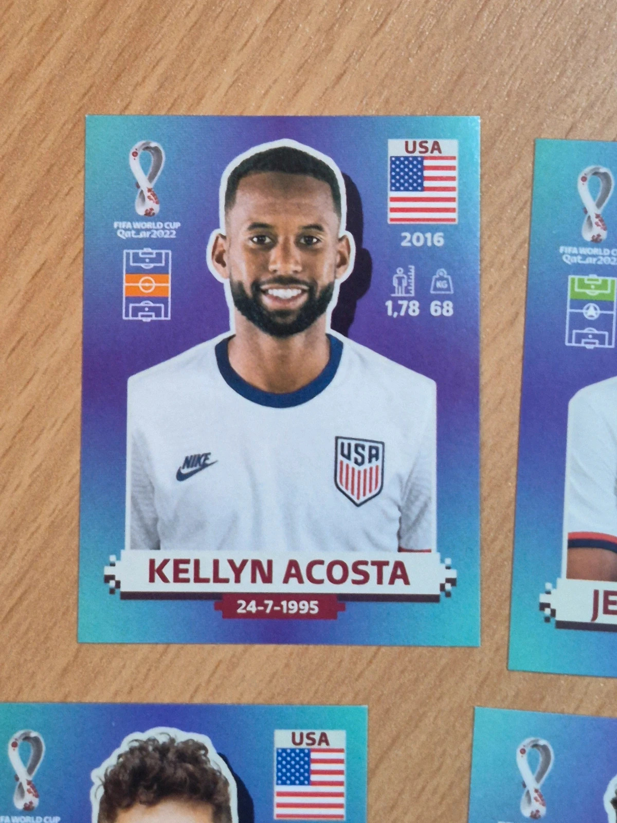 Lot de 17 autocollant panini coupe du monde 2022 – Panini 3