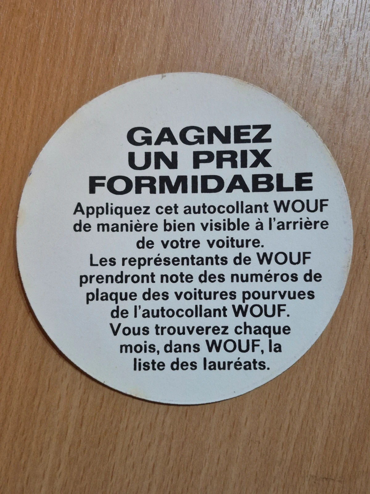 Autocollant vintage années 90 magazine Wouf – Wouf 5