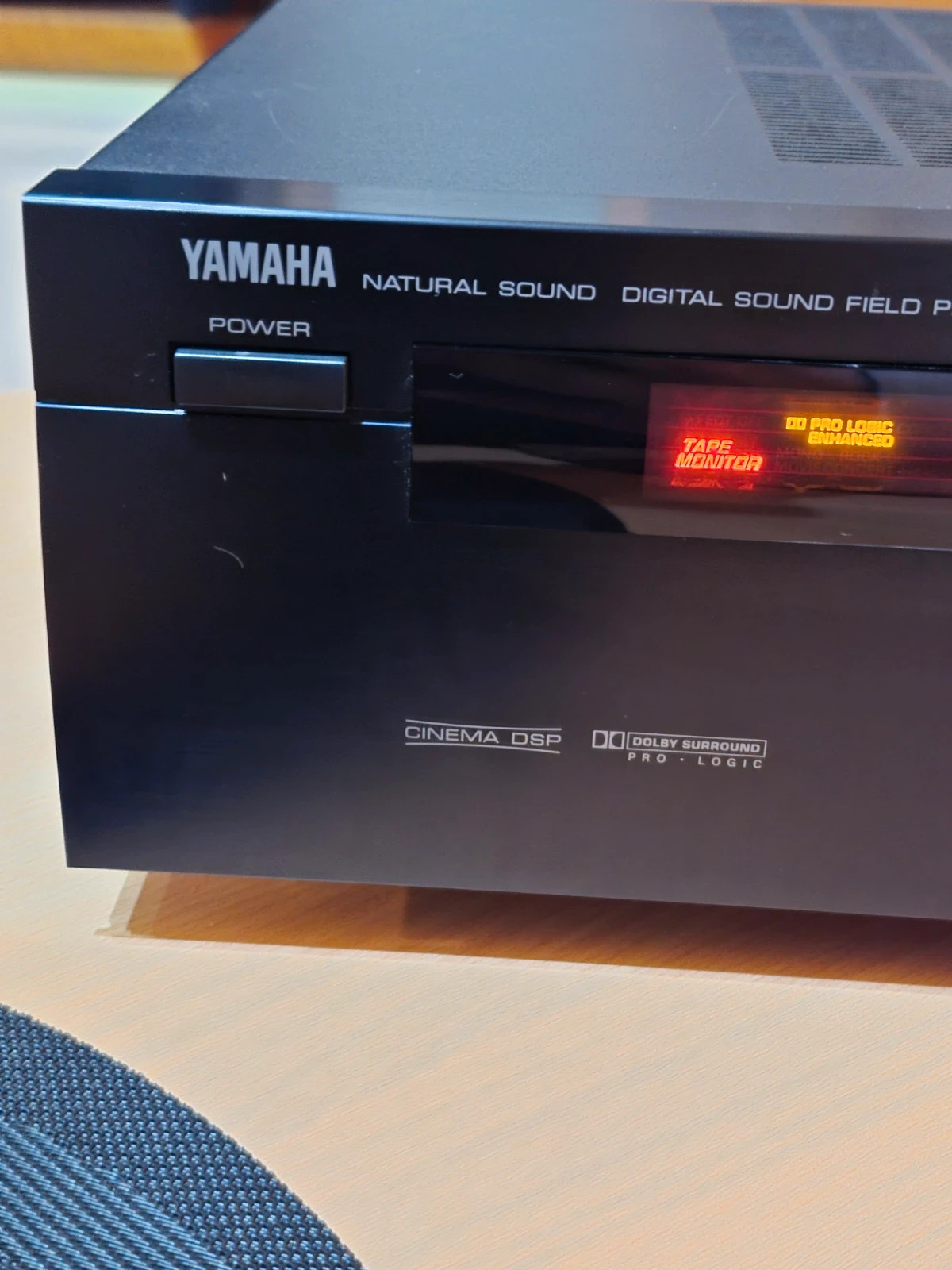 Amplificateur Yamaha DSP-390 sans télécommande – Yamaha 2