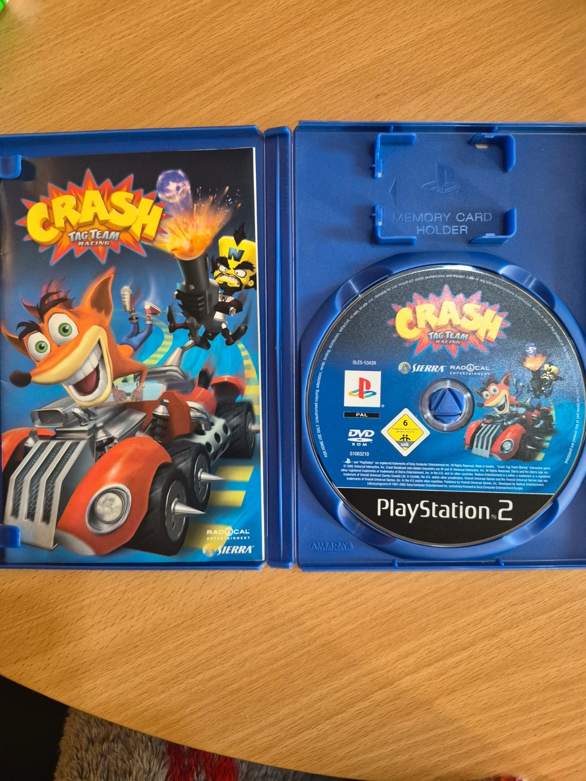 Jeu Crash Tag team racing pour PS2 complet 4