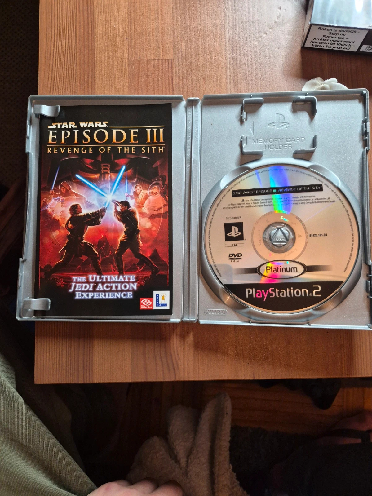 Jeu Star Wars la revanche des sith (anglais) PS2 4
