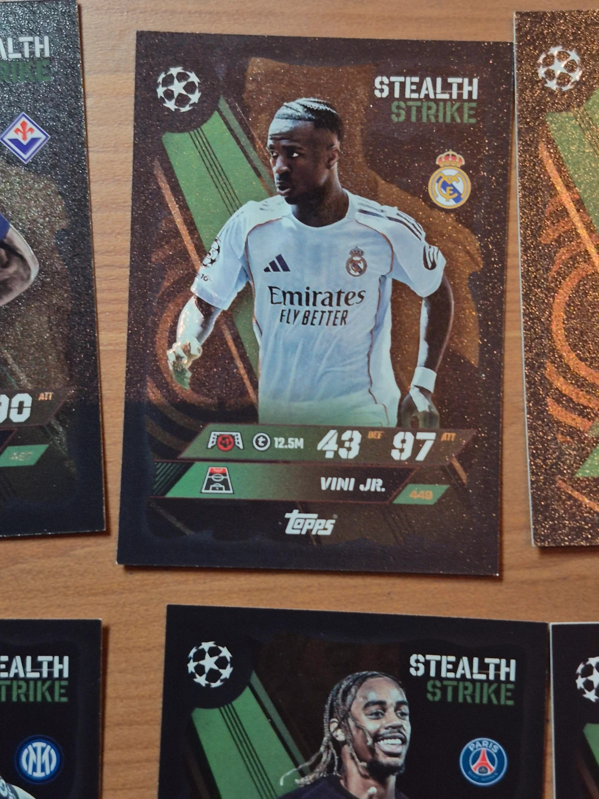 Lot de 16 cartes stealth strike – Topps 4