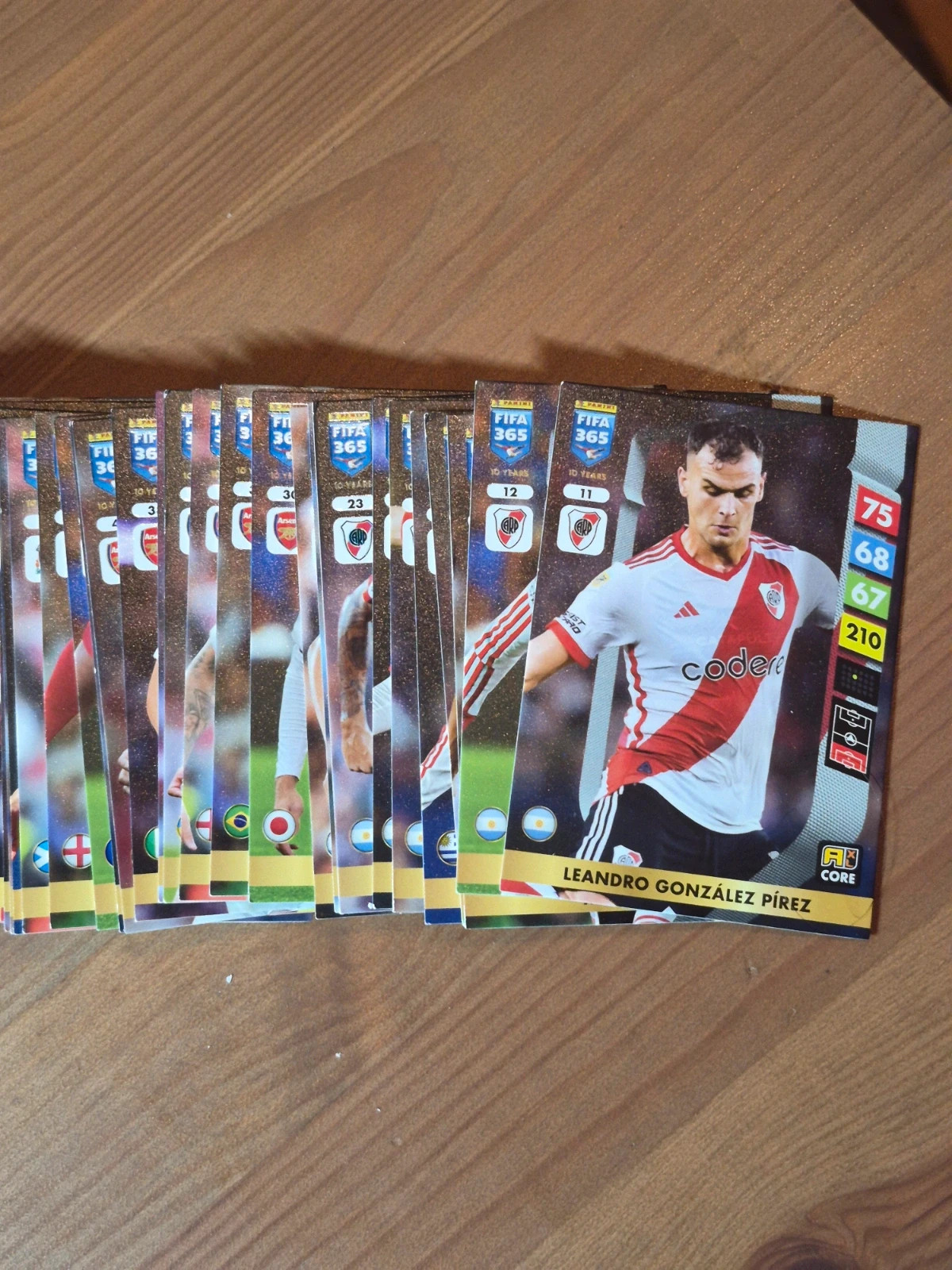 Lot de 160 cartes panini adrenalyn 2025 – Panini 5