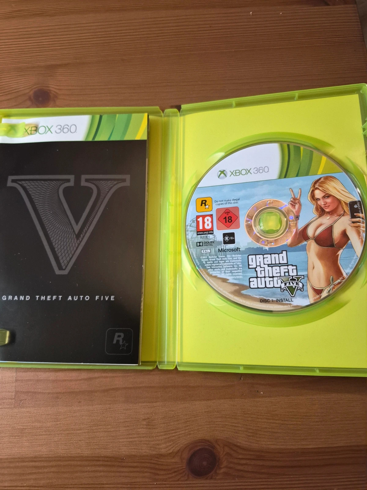 Jeu Grand Theft Auto V pour xbox 360 complet 4