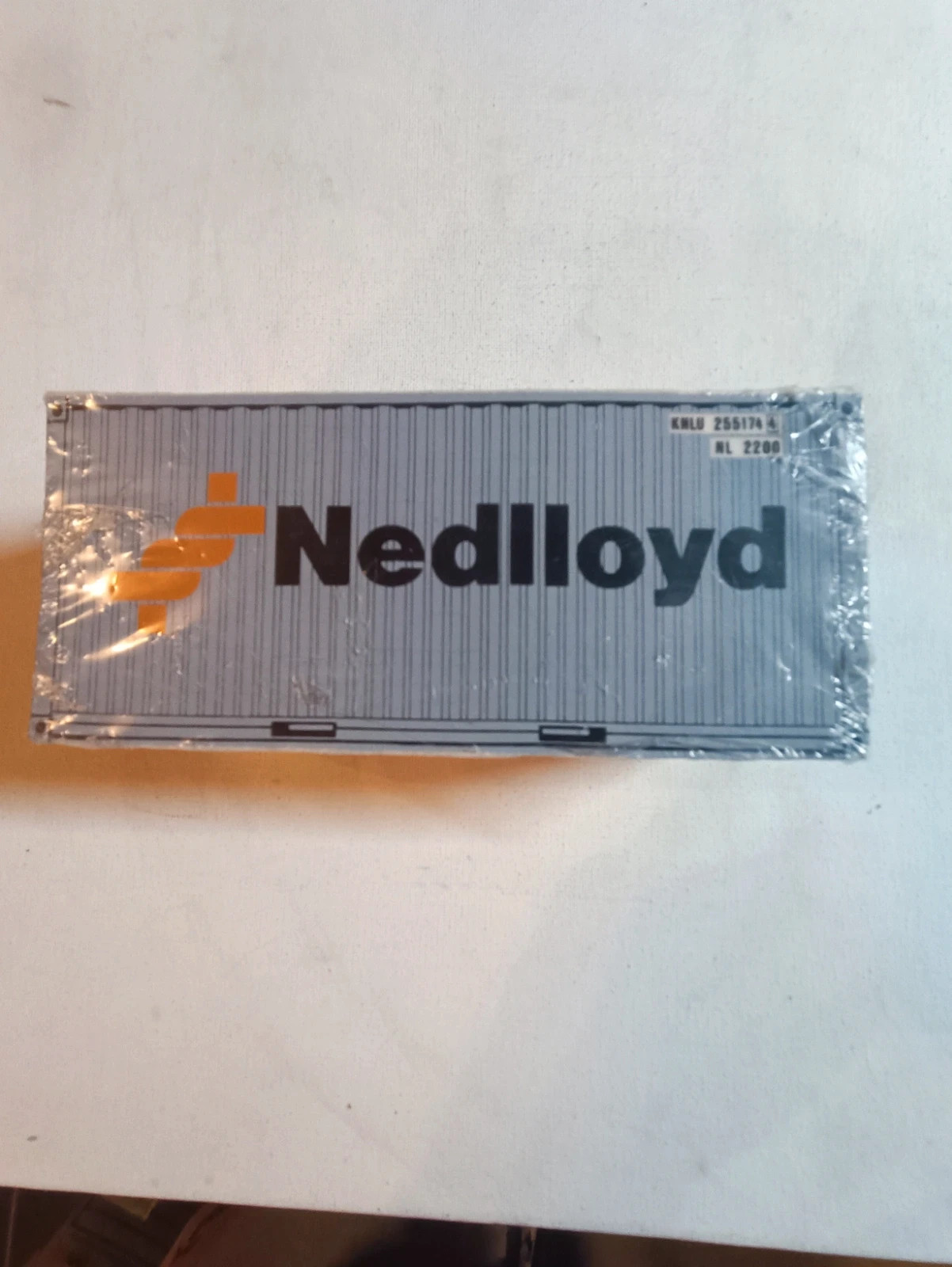 contenaire miniature Nedlloyd sous blister – walters scenemaster – taille Prématuré, jusqu'à 44cm 3
