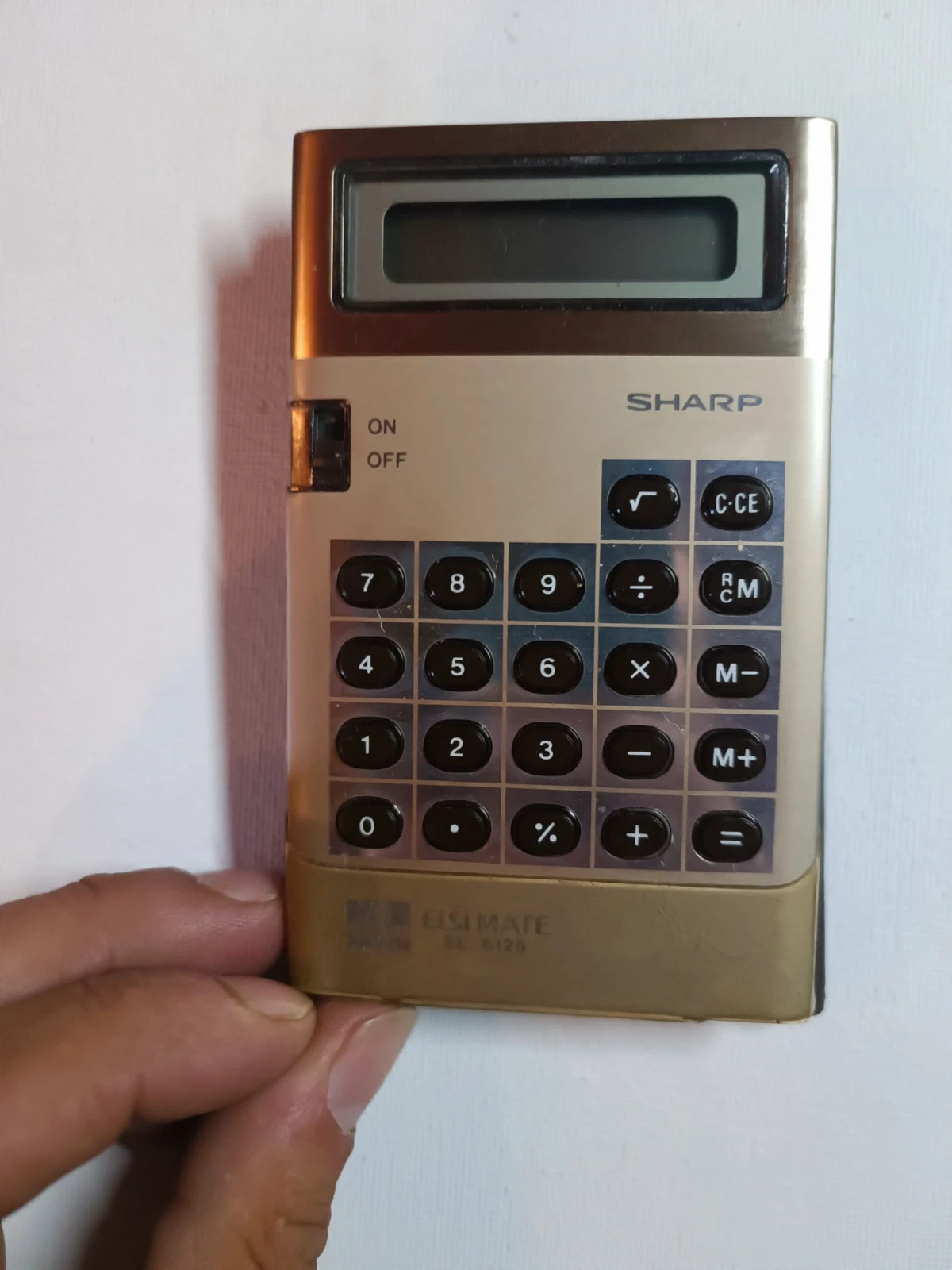Calculatrice vintage Sharp El-8125 – SHARP 2
