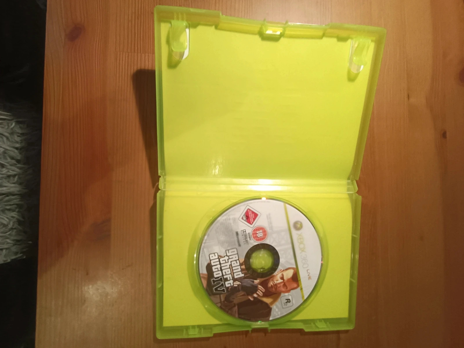Jeu Grand Theft Auto IV pour Xbox 360 3