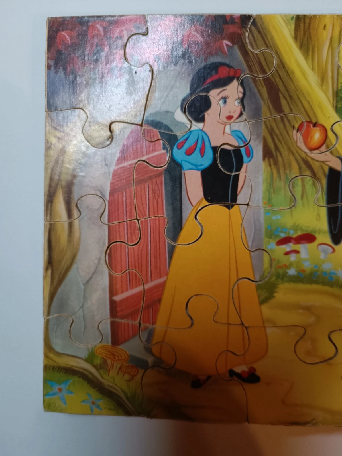 Puzzle vintage 20 pièces en bois blanche neige – Kolibri 3