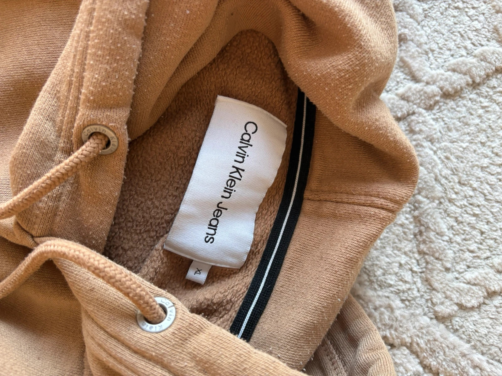Pull a capuche Calvin Klein – Calvin Klein – taille XL 2