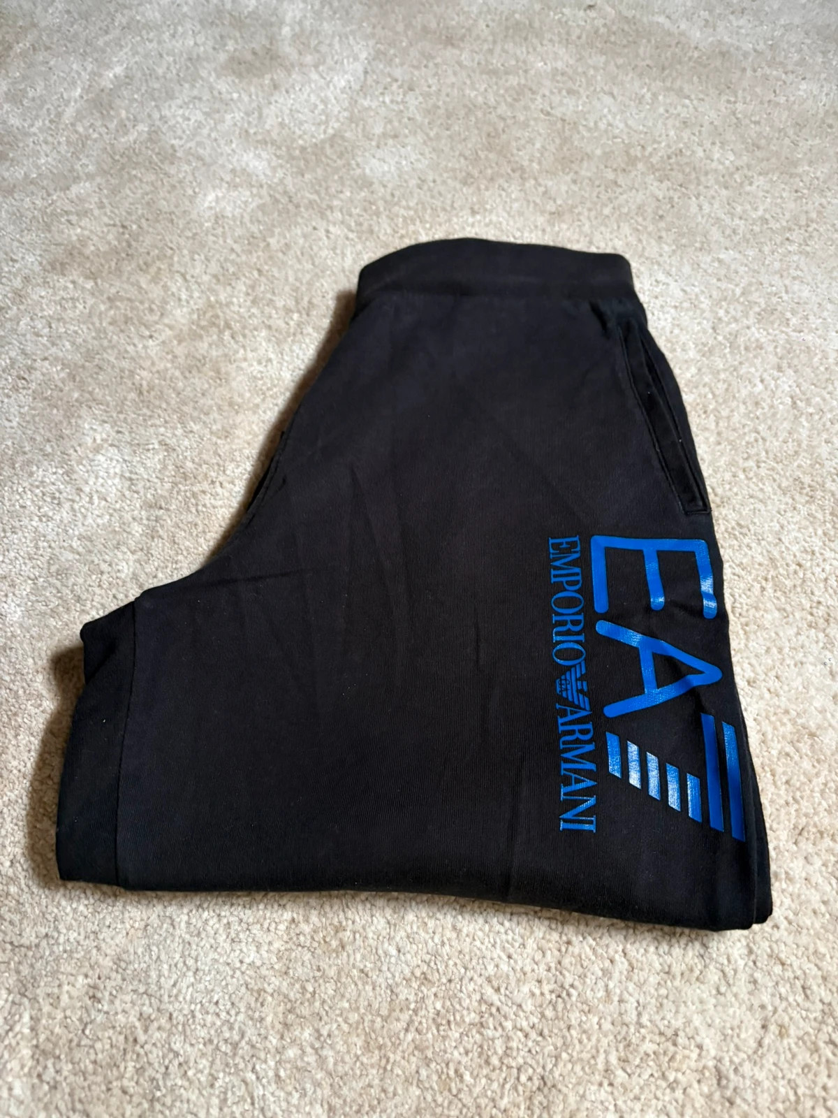 Training ensemble Emporio Armani medium – Emporio Armani – taille M / 38 / 10 4