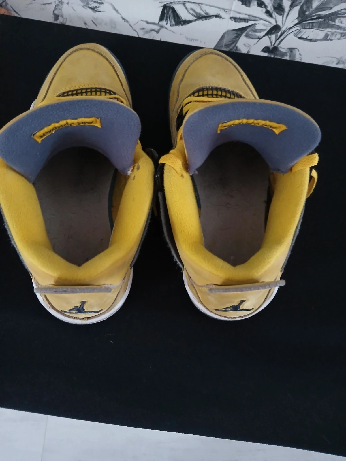 Jordan 4 jaune – Jordan – taille 38,5 5