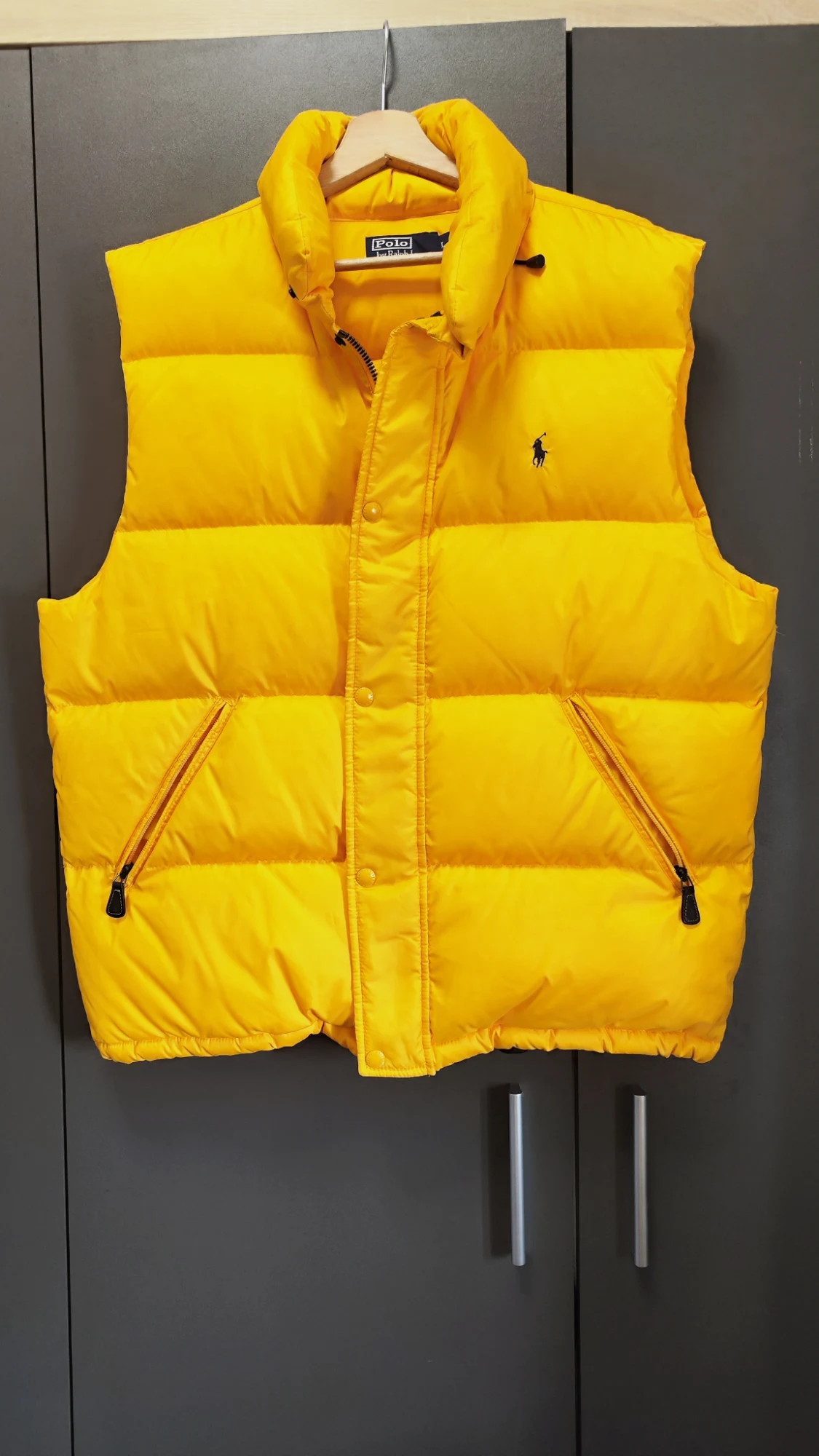 Chaleco Polo Ralph Lauren amarillo acolchado con capucha
