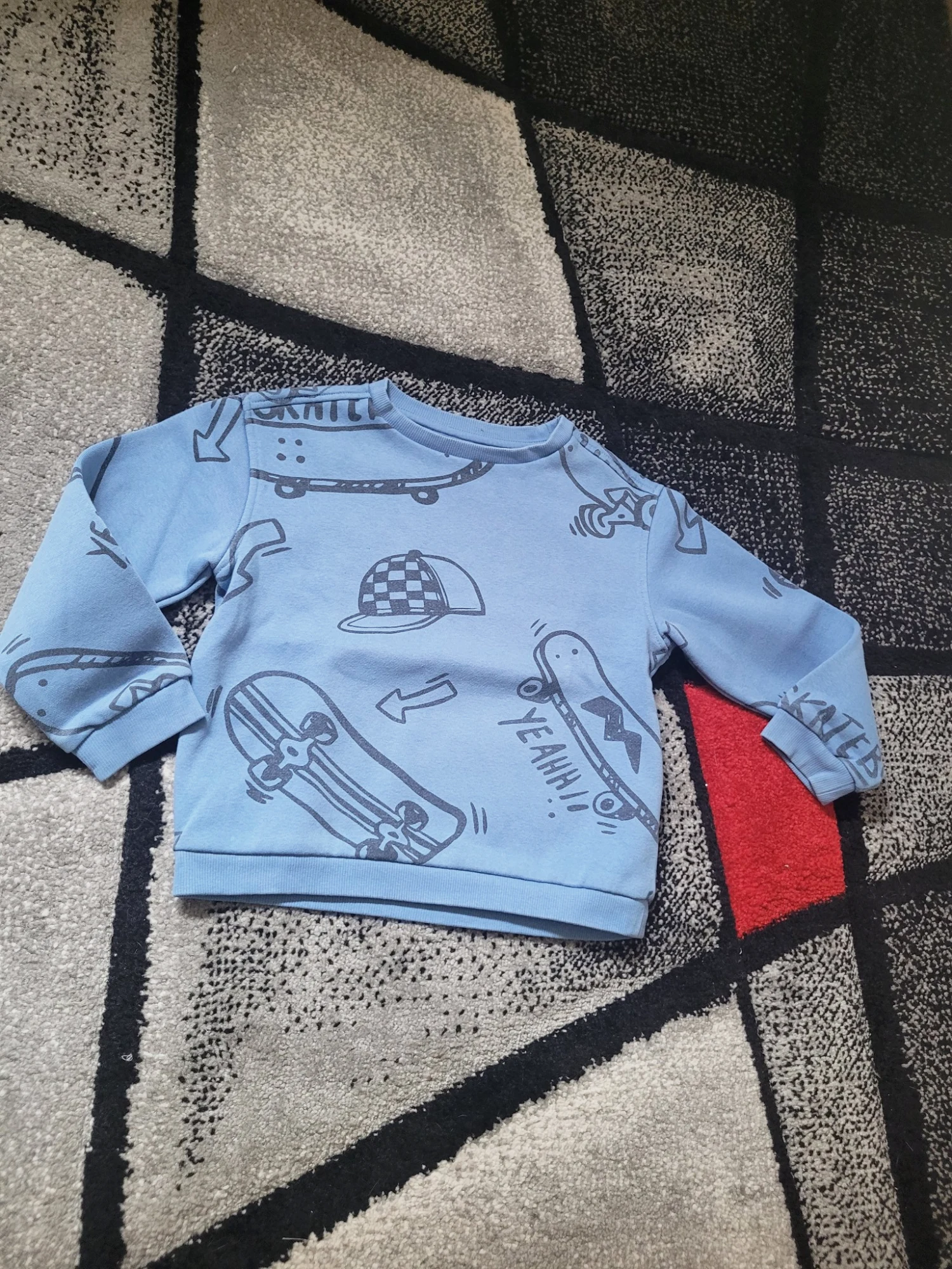 Pull kiabi taille 4 ans 