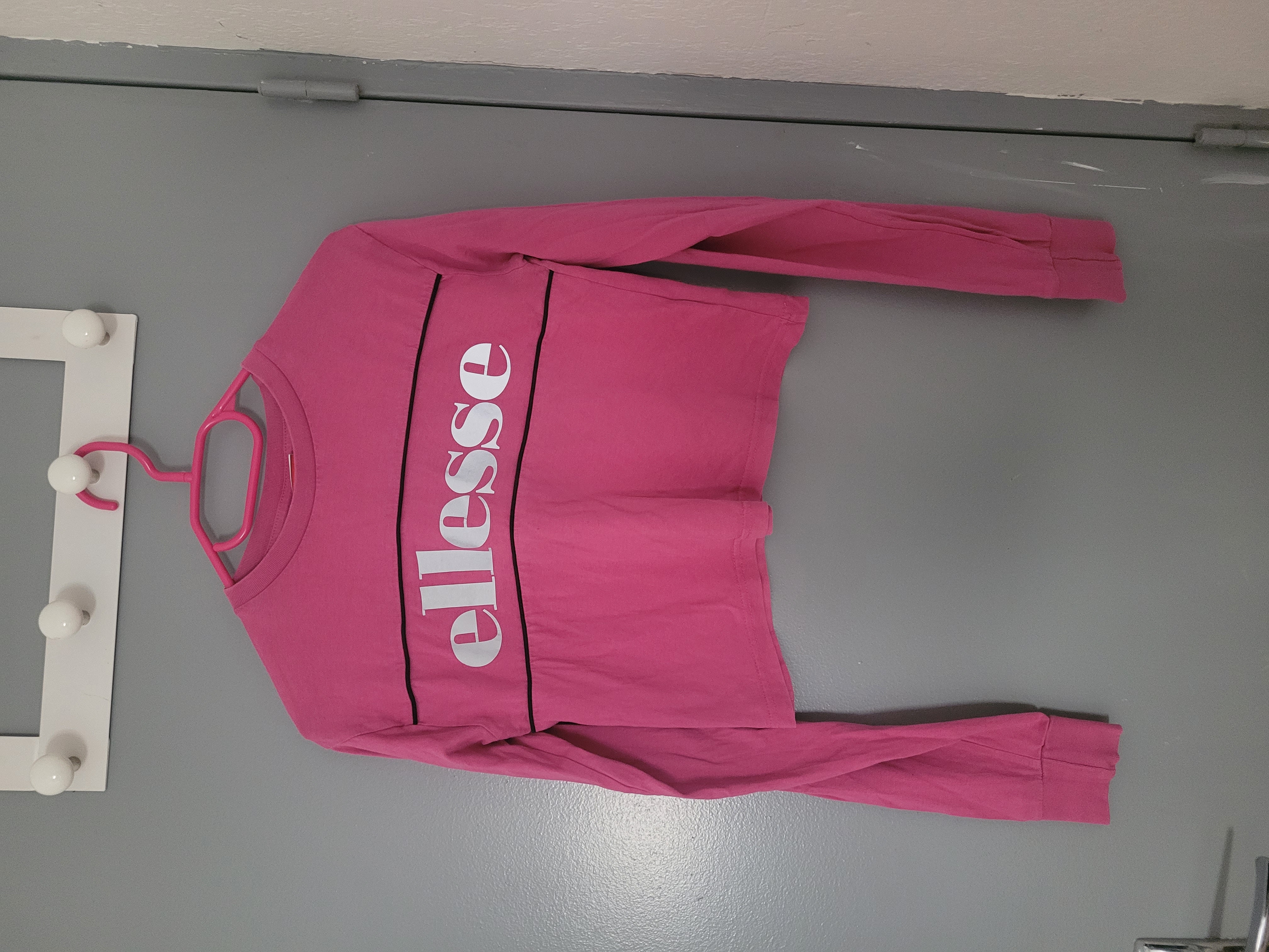 Pull Ellesse taille xxs 