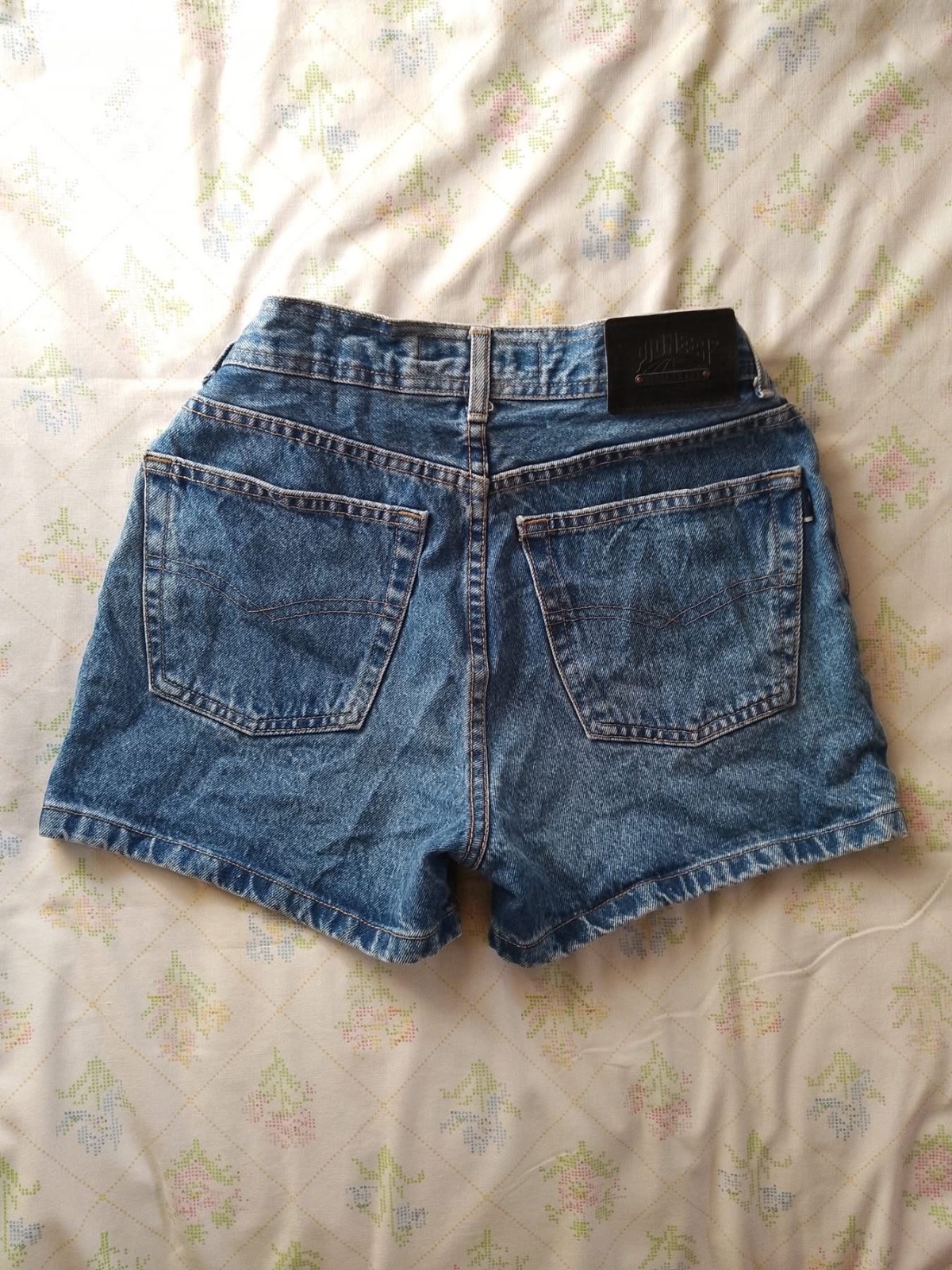 Short en denim bleu vintage