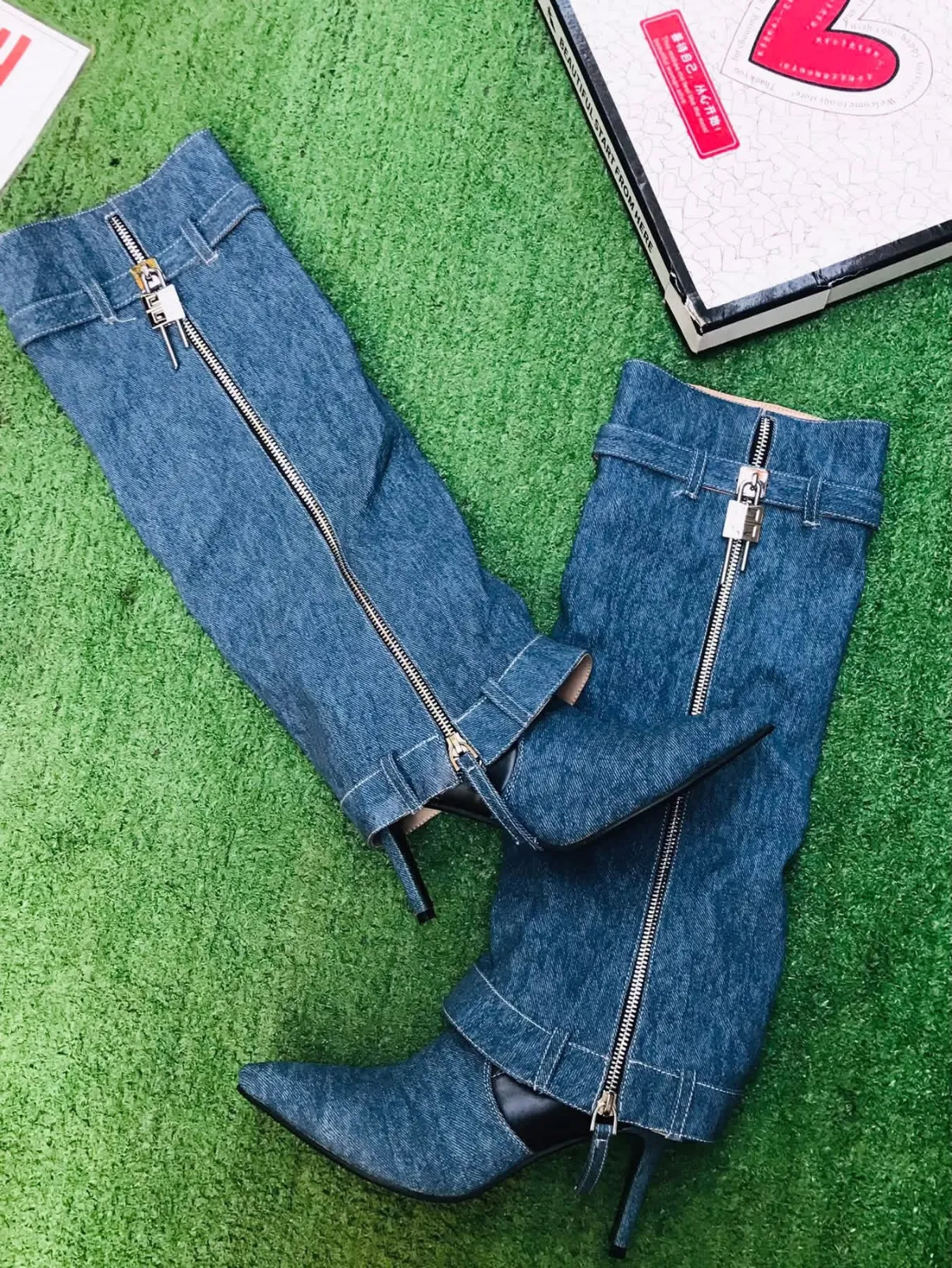 Bottes en denim bleu talon haut femme 3