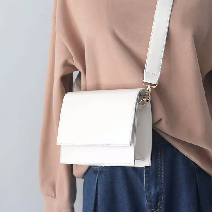 Sac à bandoulière blanc épuré