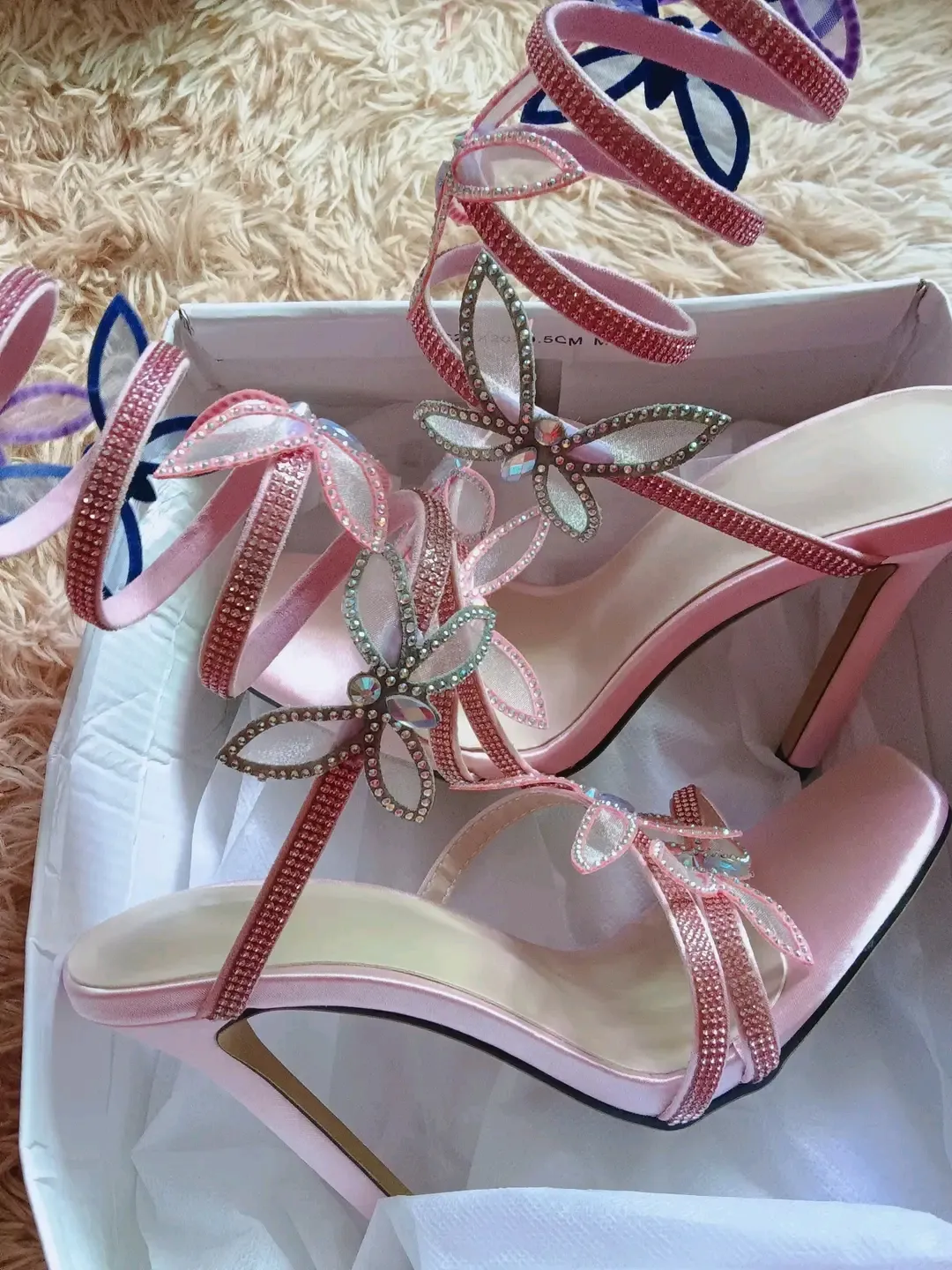 Sandales à talons strass rose et blanc 2