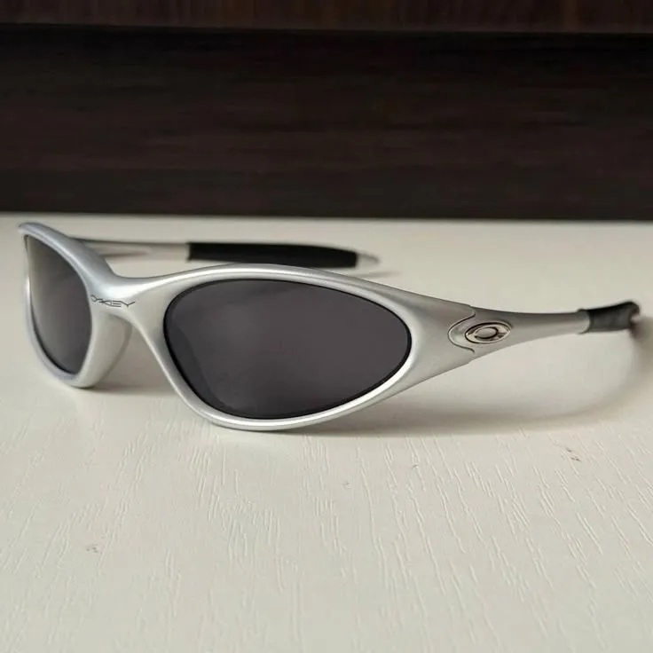 Lunettes de soleil Oakley sport blanc
