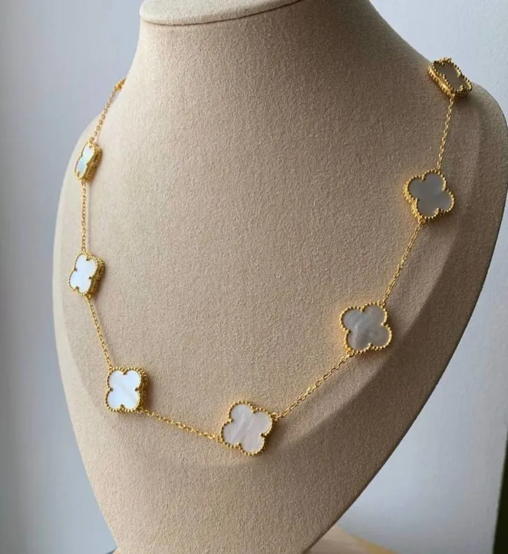 Collier chaîne dorée trèfles nacre