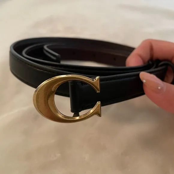 Ceinture noire boucle C dorée