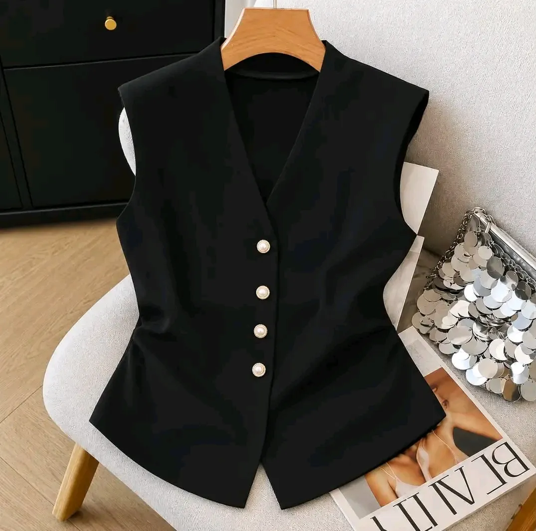 Gilet noir boutons perle femme