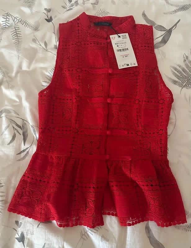 Short rouge à motifs géométriques neuf 2