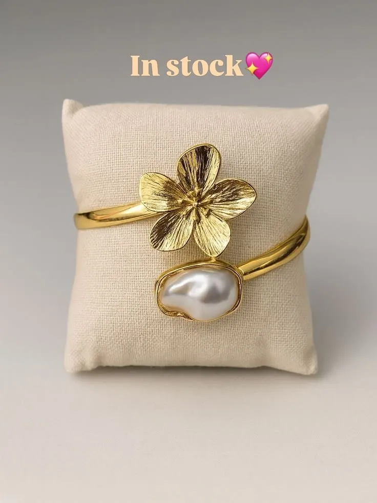 Bracelet fleur doré perle blanche
