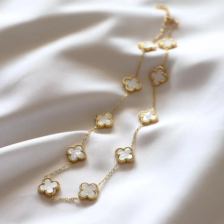 Collier chaîne dorée trèfles nacre 2