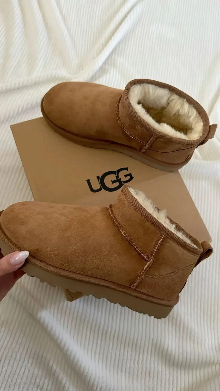 Boots fourrées camel style UGG 3