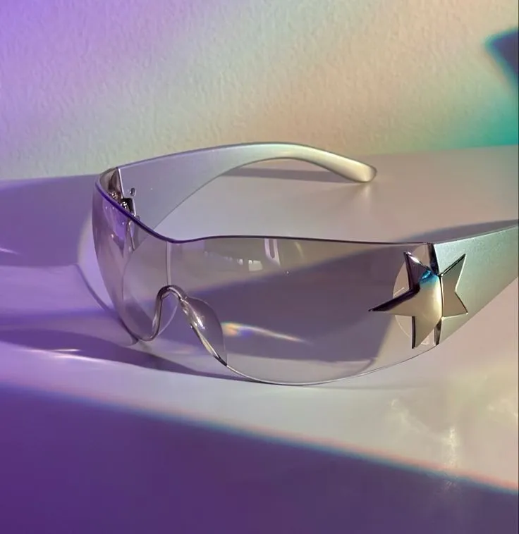 Lunettes de soleil futuriste monture transparente