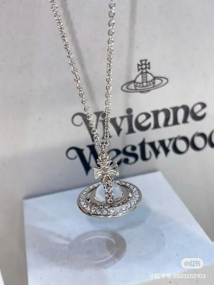 Vivienne Westwood collier orbe argenté 3