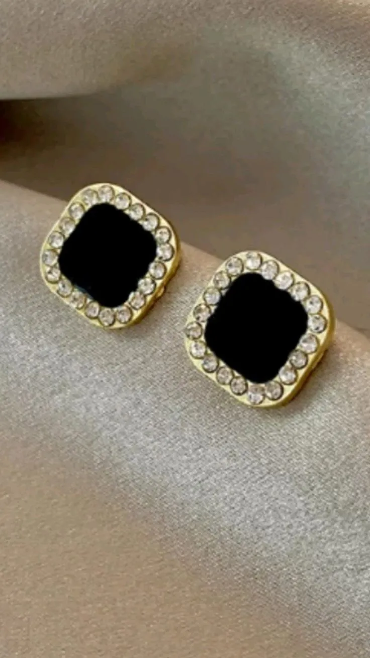 Boucles d'oreilles carrées strass noir doré 3