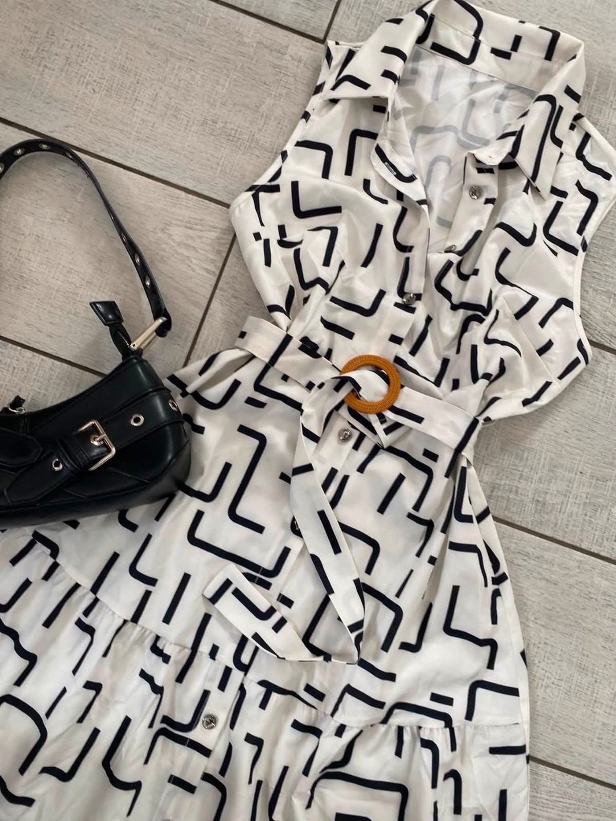 Robe motif géométrique noir et blanc