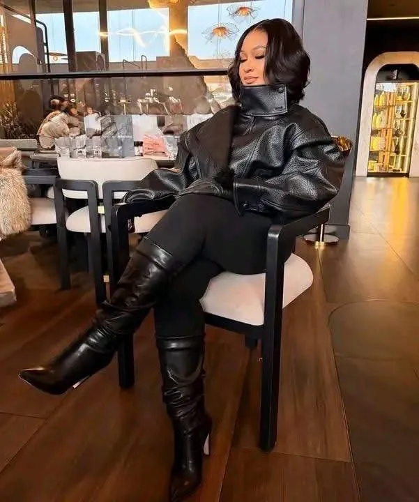 Veste en cuir noir col montant 2