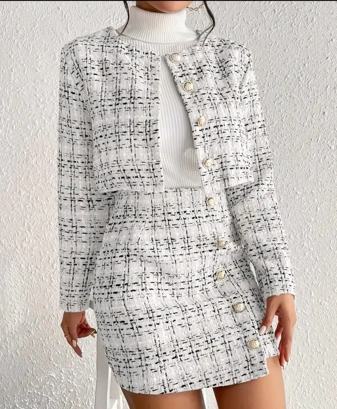 Robe à carreaux blanc noir boutons dorés 3