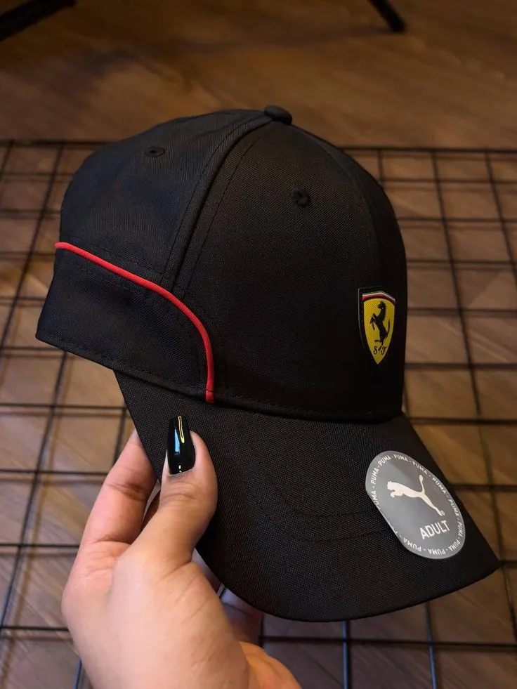 Casquette Puma noire et rouge ajustable 2