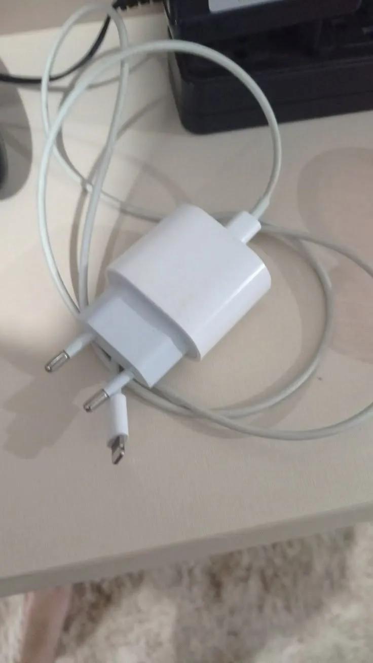Chargeur USB-C blanc 20W