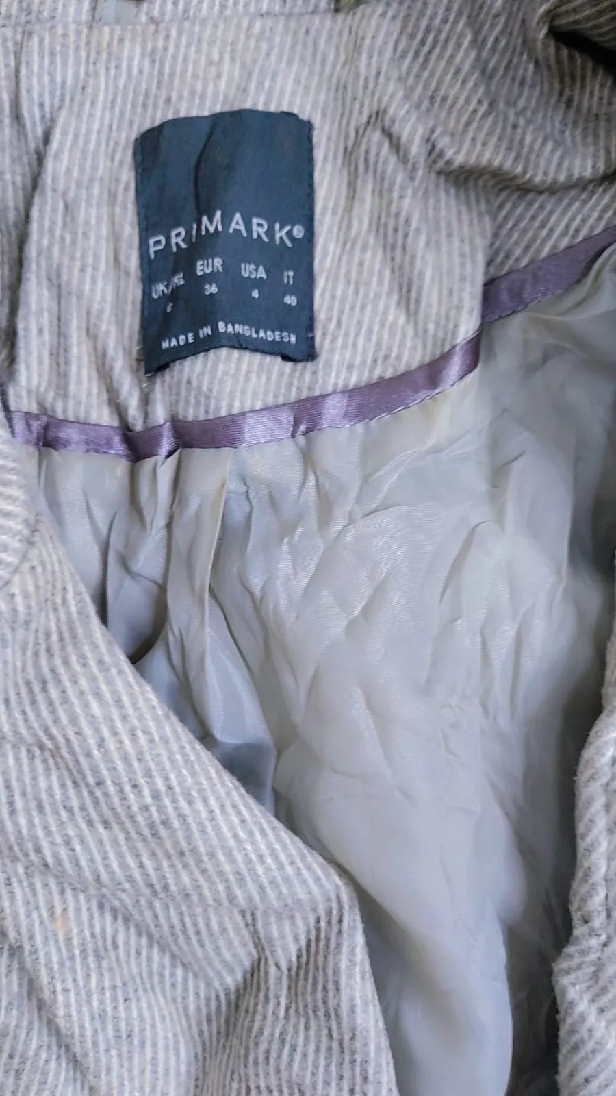 Cardigan blanc boutons bois fourrure 3