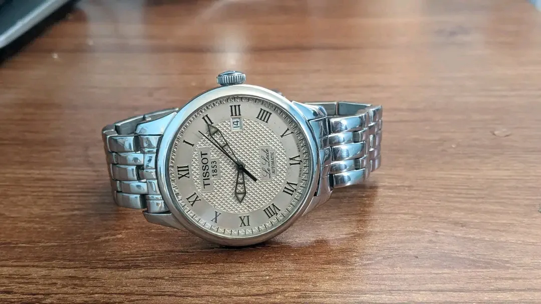 Montre Tissot PR 100 cadran blanc