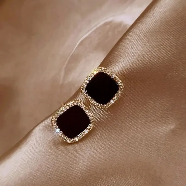 Boucles d'oreilles carrées strass noir doré