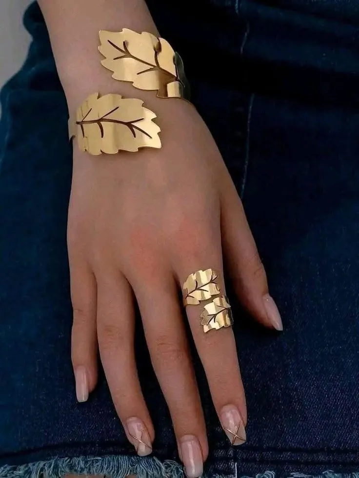 Parure bijoux feuilles dorées