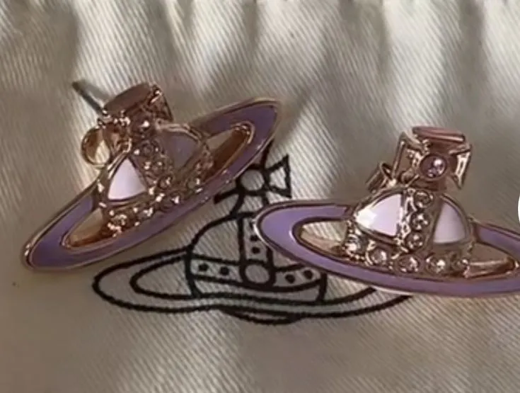 Boucles d'oreilles Vivienne Westwood orb lilas 3