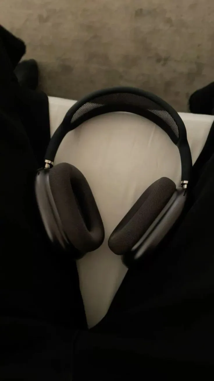 Casque audio sans fil noir 2