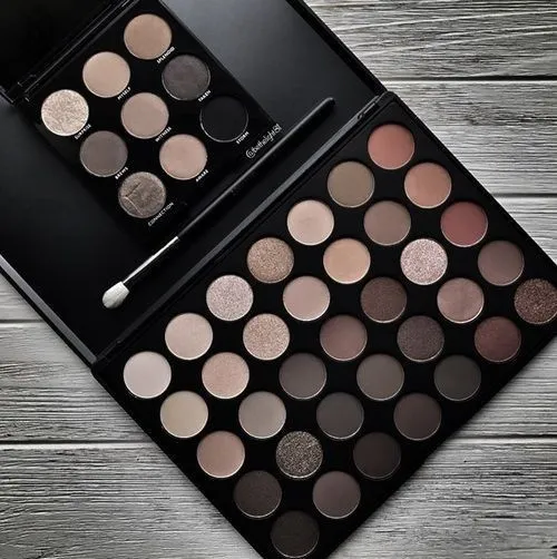 Palette 25 teintes fards à paupières marron 3