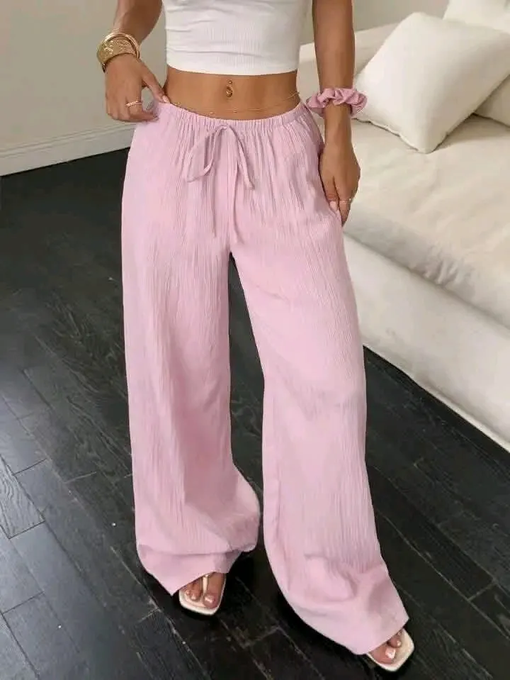 Pantalon large rose clair texturé