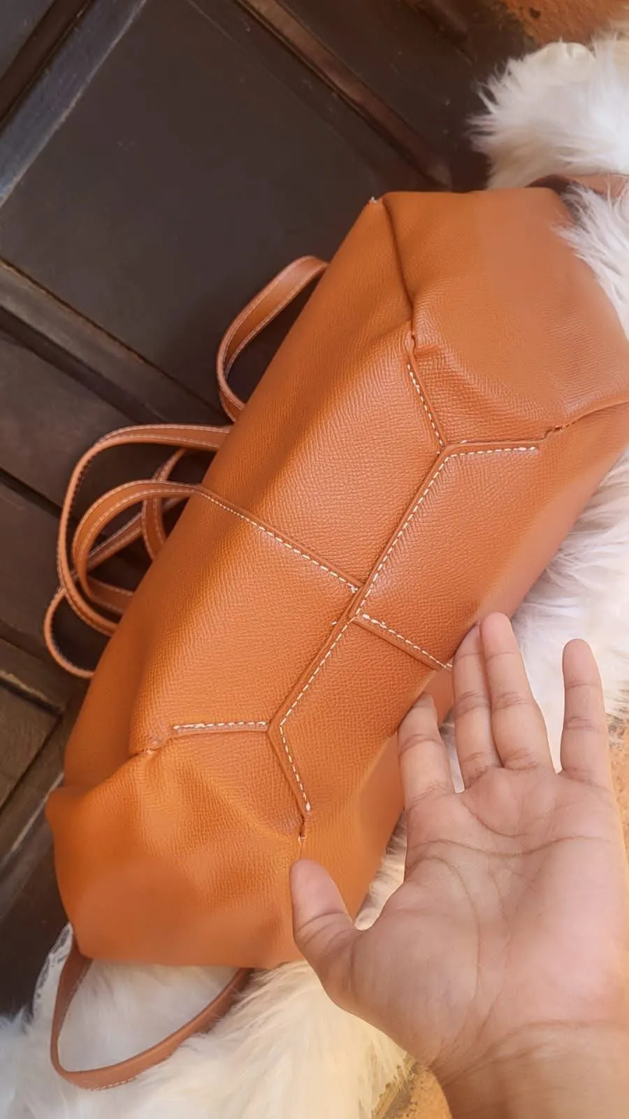 Sac à main en cuir cognac avec pochette 2