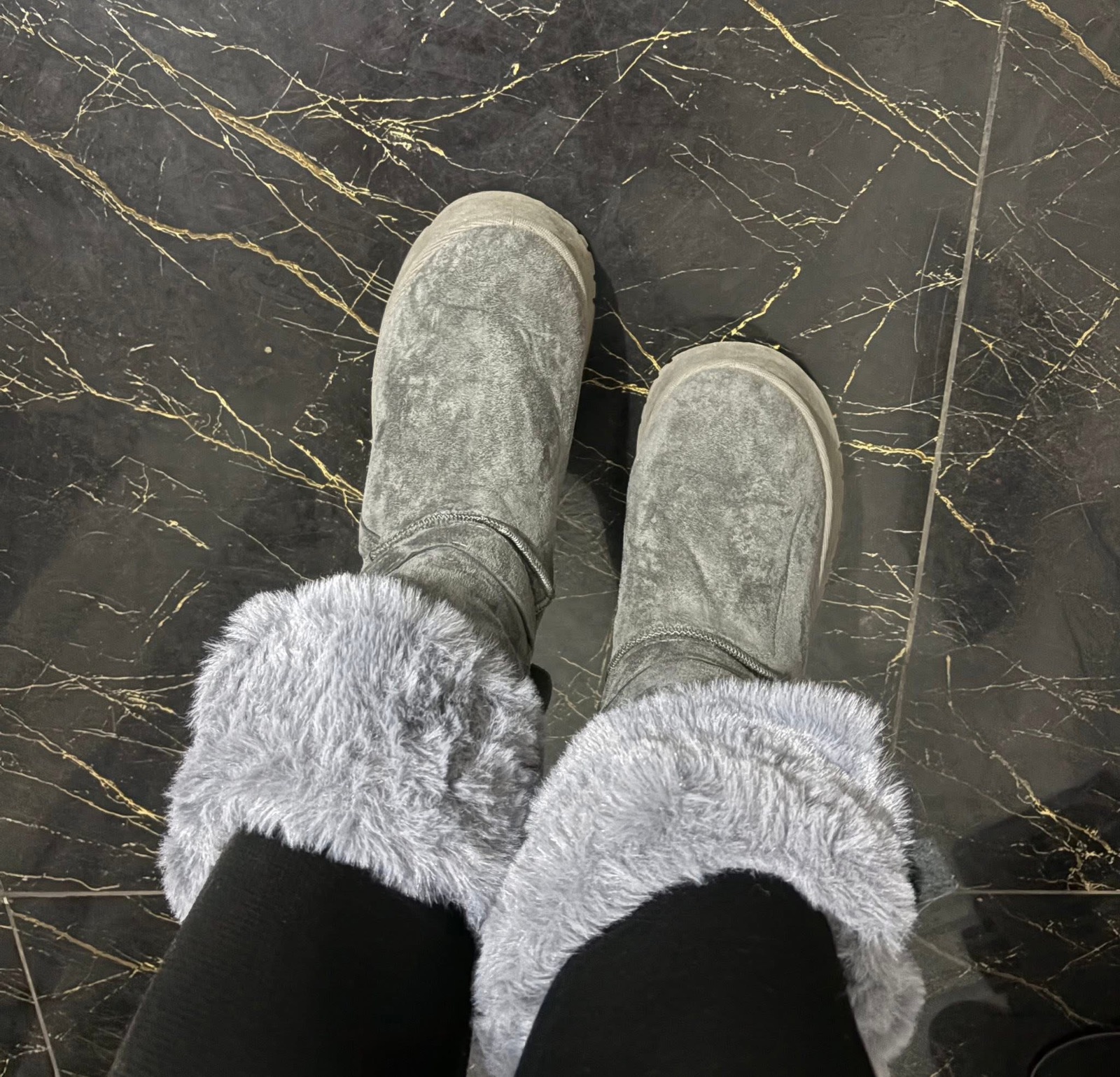 Bottes fourrure grise doublée