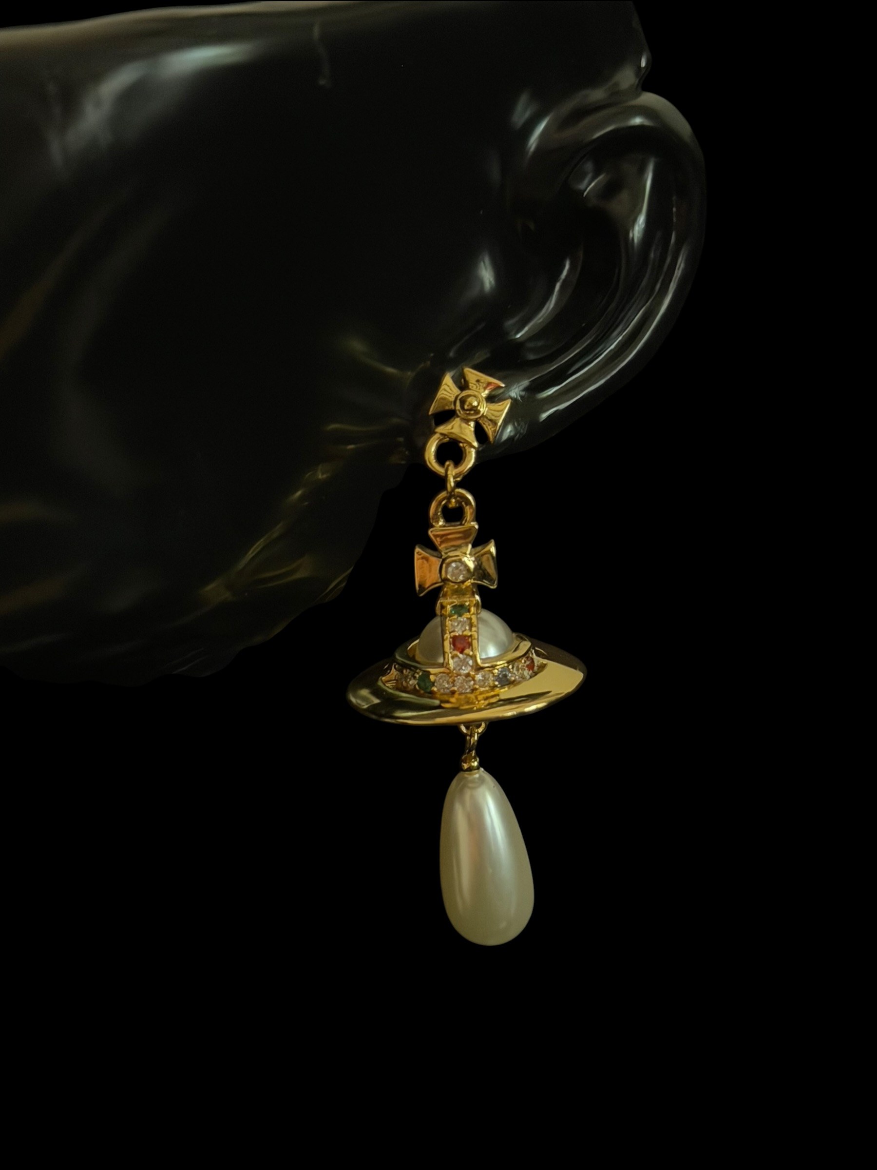 boucle d’oreille Vivienne Westwood